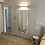 House & Pool Apartment *