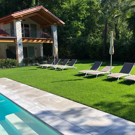 Apartment House & Pool