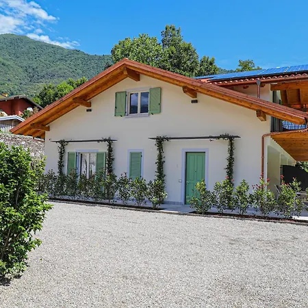 House & Pool 公寓 *