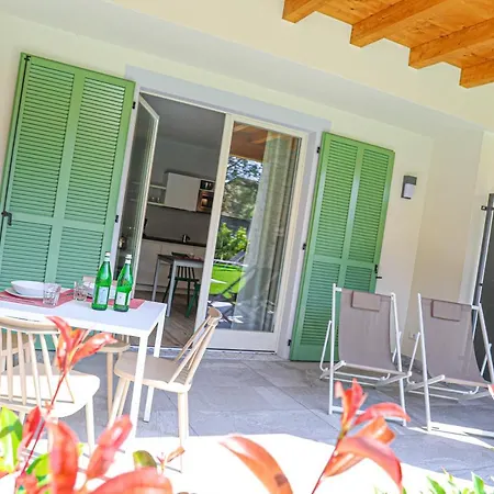 House & Pool Apartment *