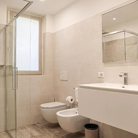 House & Pool * 满哥索