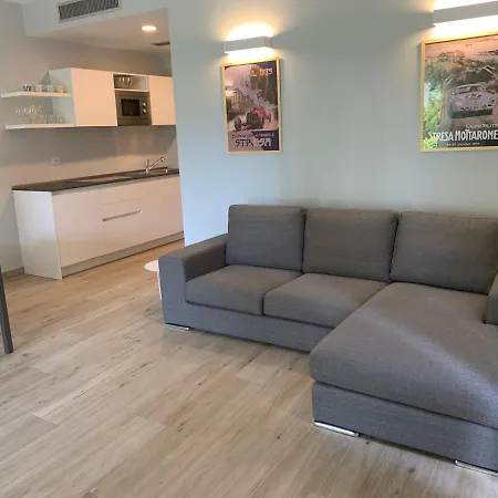 House & Pool * 满哥索