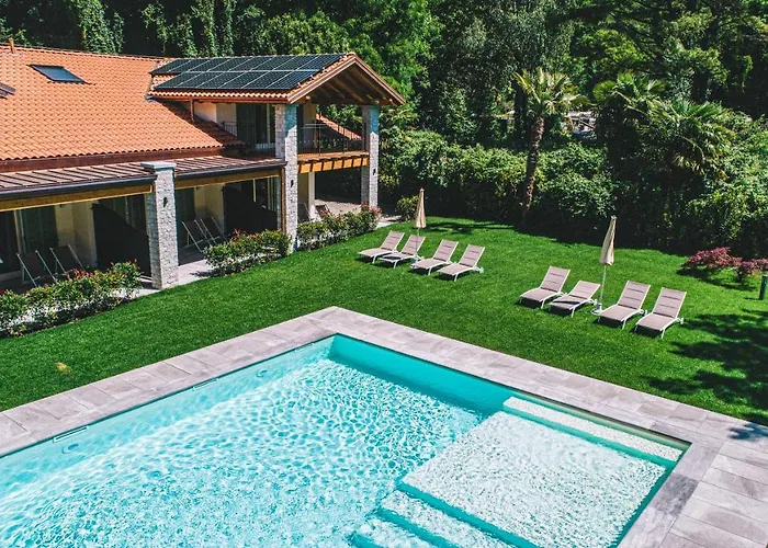 House & Pool