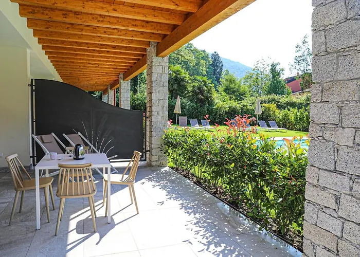 House & Pool *