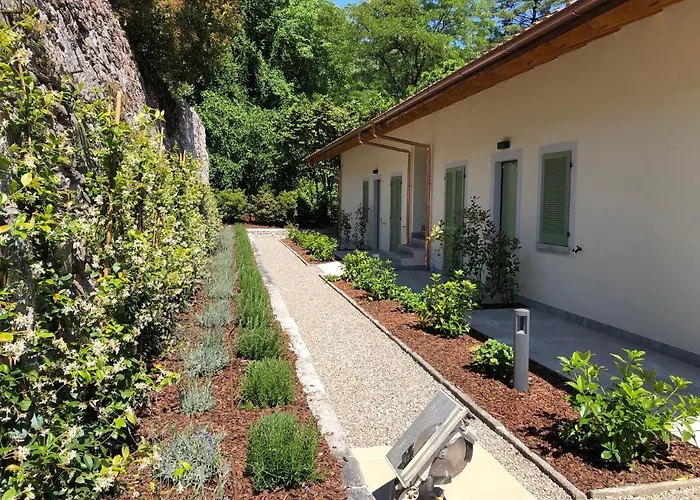 House & Pool